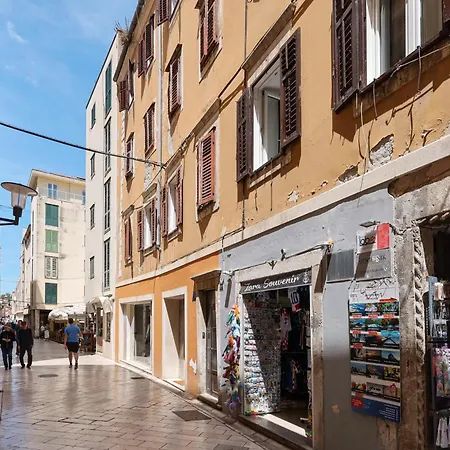 Apartament Kalelarga