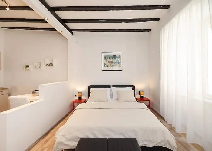 Kalelarga Задар